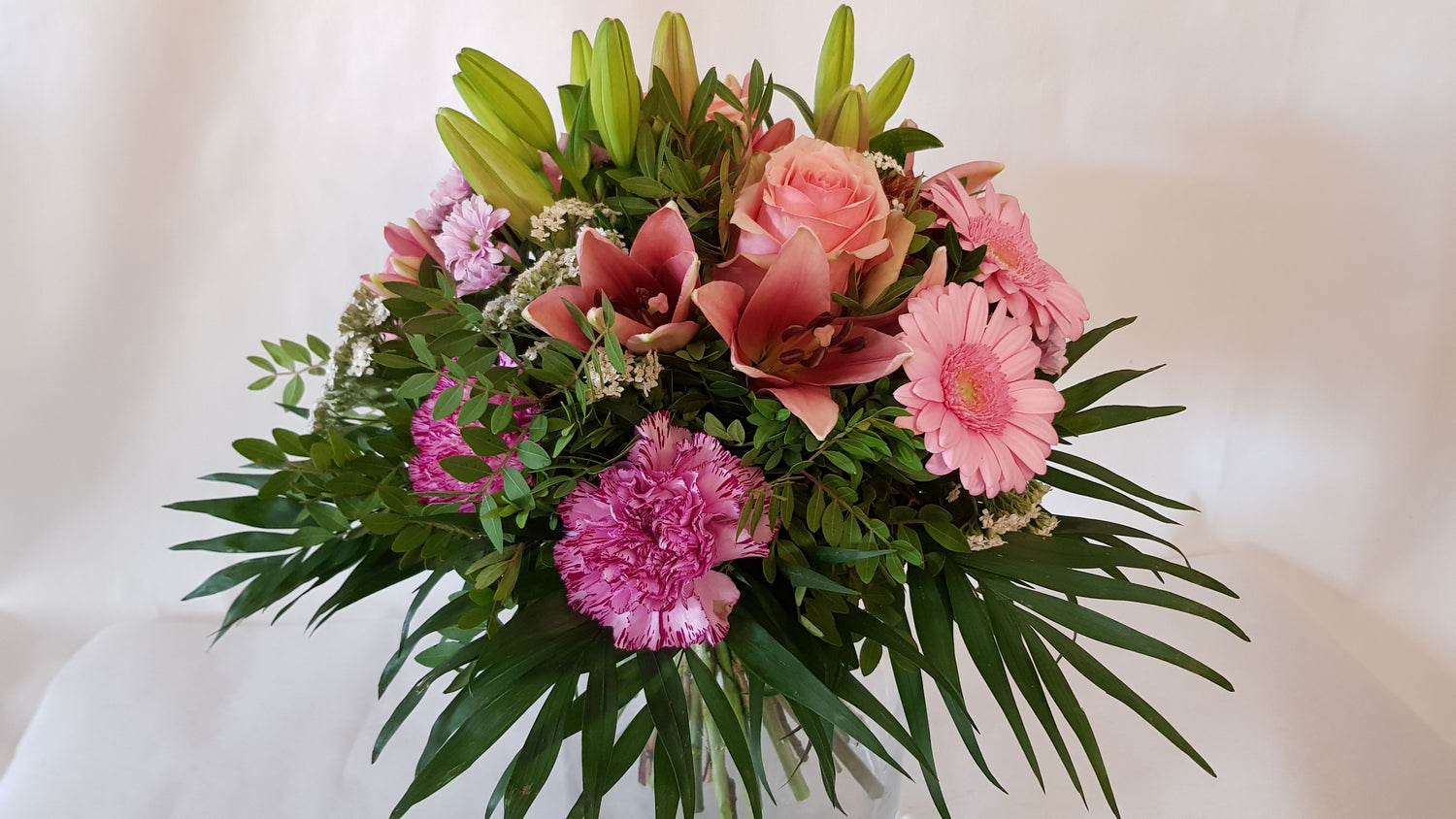 Blumenstrauß in rosa ,, Blumensynfonie,, ideal zum versenden