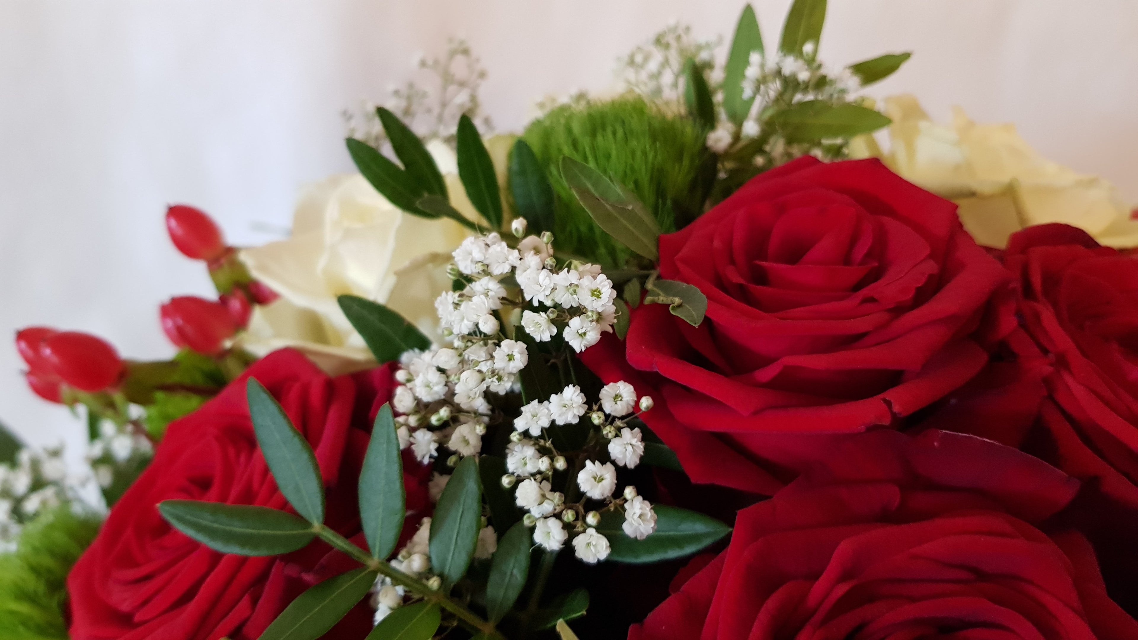 Frischer Blumenstrauß rote Rosen