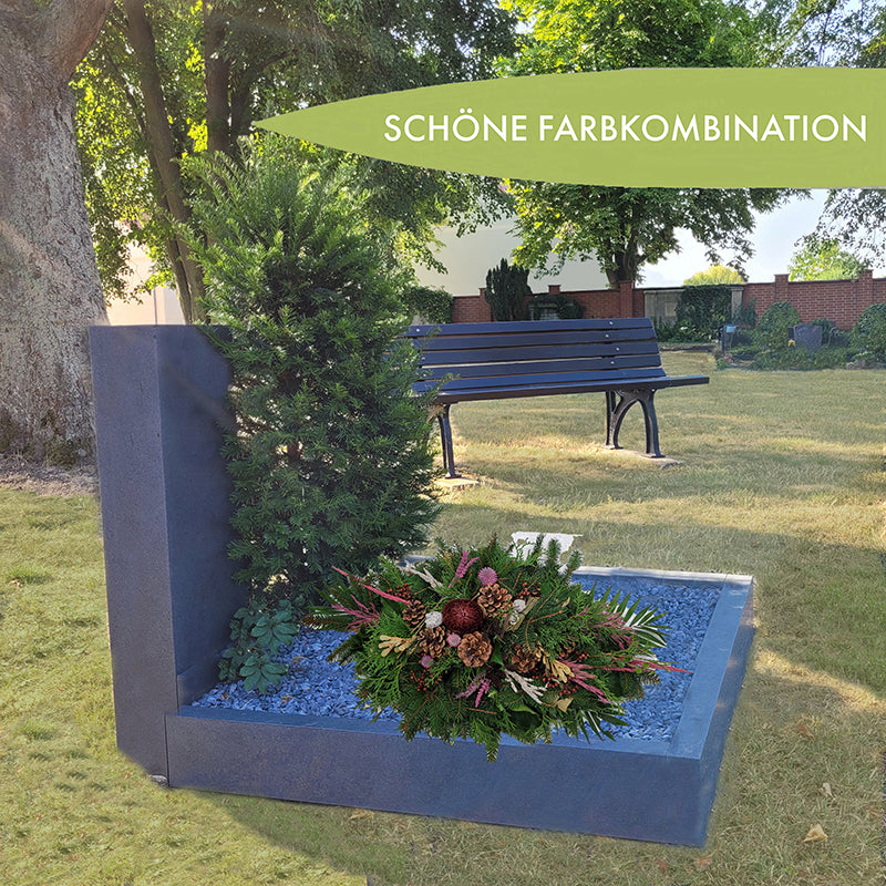 Grabgesteck haltbare Materialien in rot,weiss,rosa mit frischer Tanne