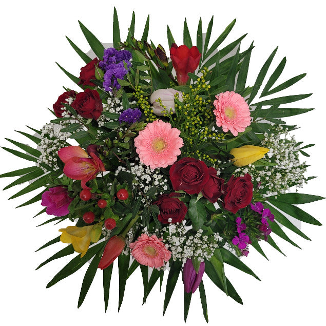 Blumenstrauß ideal als Geschenk zum Geburtstag – Rosenrot Flora Trans