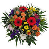 Blumenstrauß frisch unf kompakt gebunden