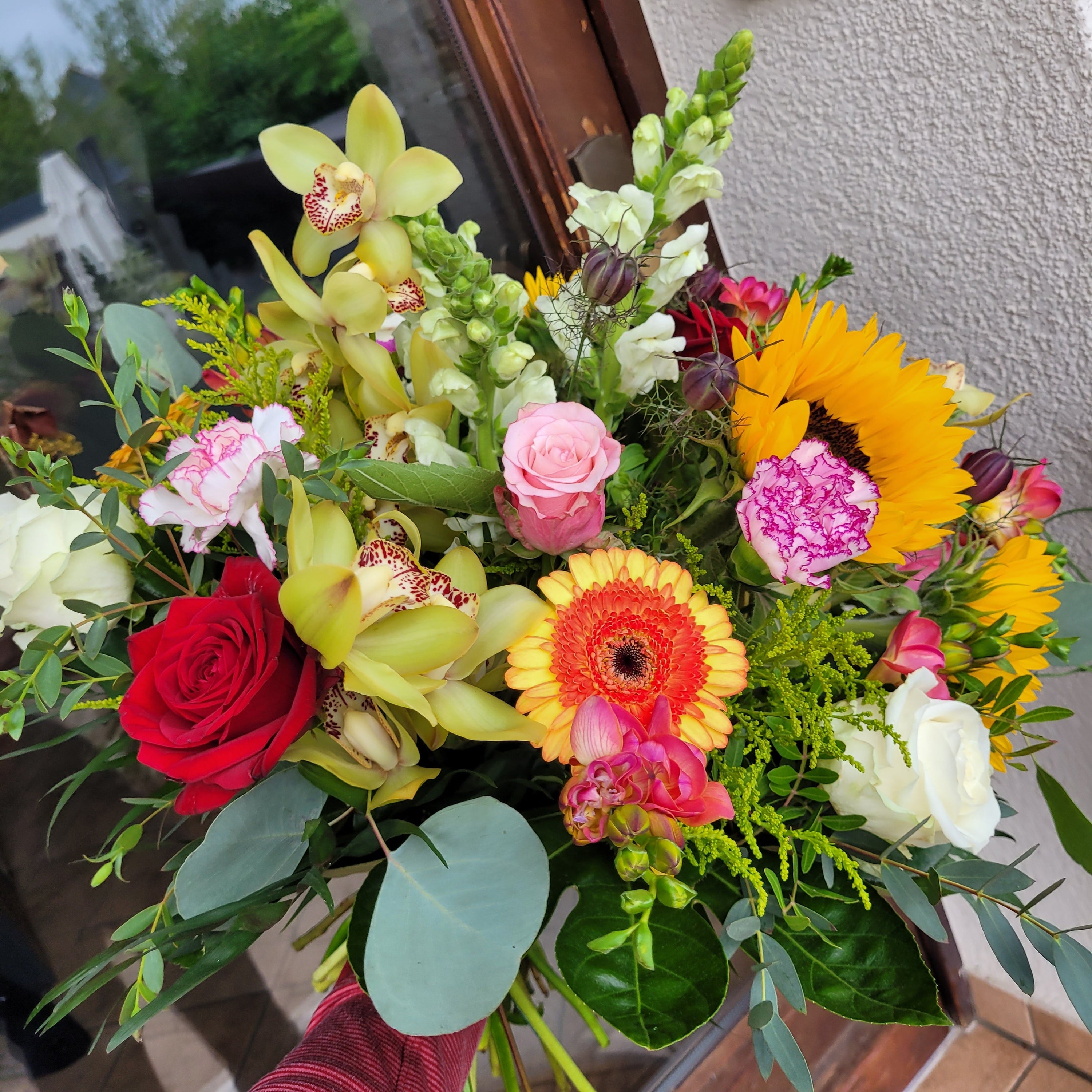 Lokale Lieferung in Halle Salle - frische Blumen zum Wunstermin