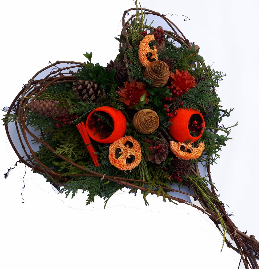 Gesteck Friedhof, Dauerhaftes Gesteck zb Totensonntag, Beerdigung Winter, Allerheiligen und Außendekoration