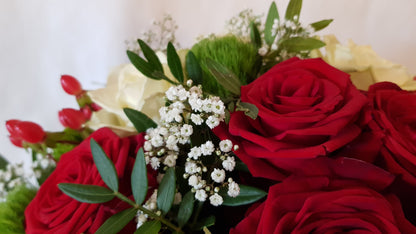 Frischer Blumenstrauß rote Rosen 