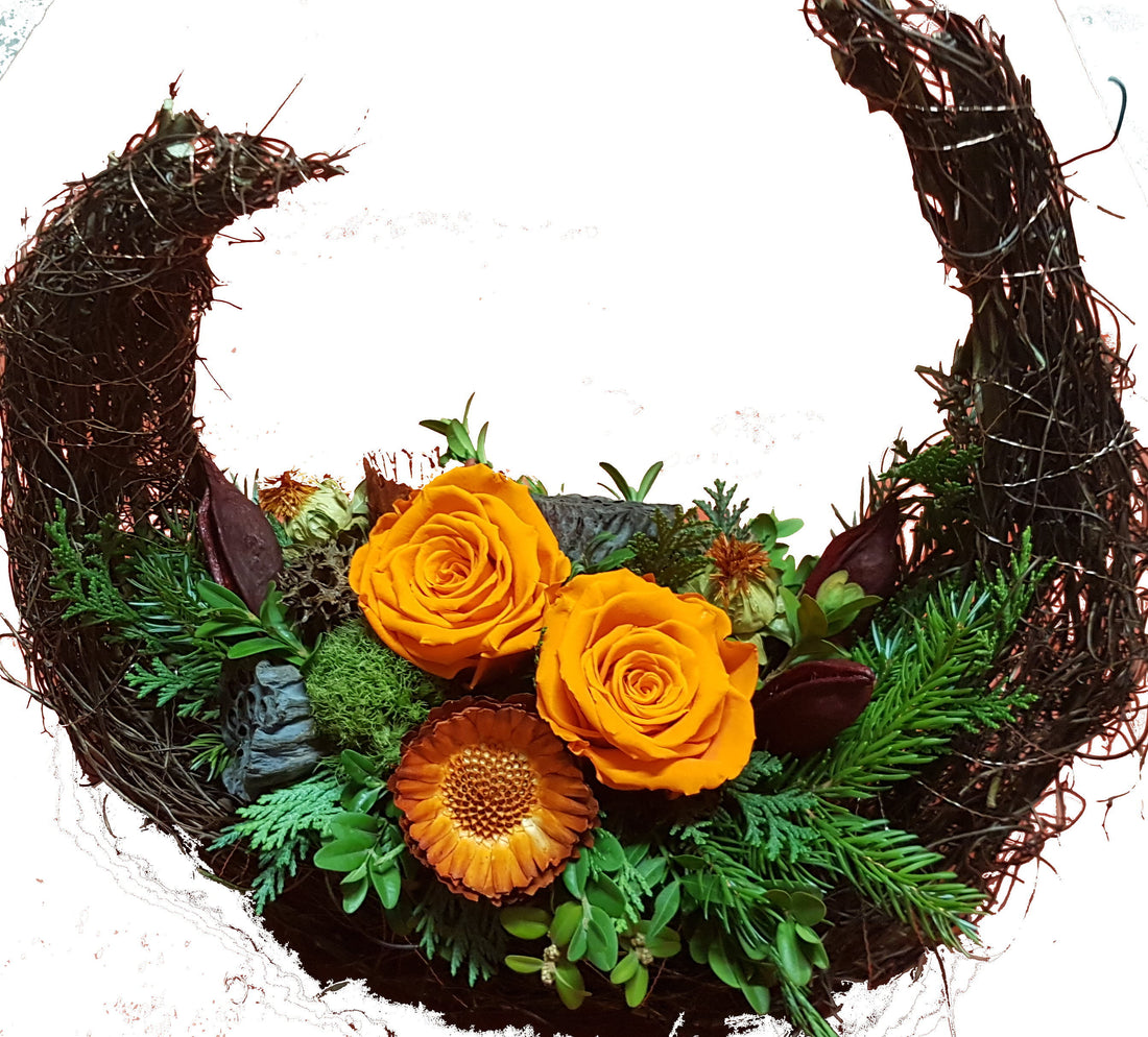 Gesteck Friedhof frisches Grün echte Rosen handmade