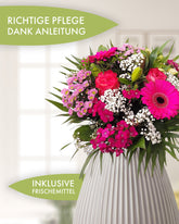 Blumentrauss mit rosa Rosen