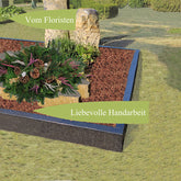 Gesteck Friedhof mit Tanne Totensonntag Allerheiligen