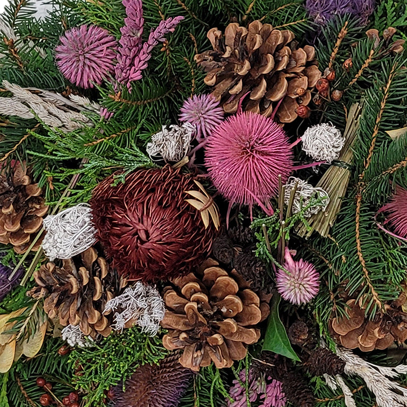 Natürliche Grabschale Bunt – Winterliches Grabgesteck Für Totensonntag & Allerheiligen, Mit Tannengrün, Trockenmaterialien, Ø 35 Cm