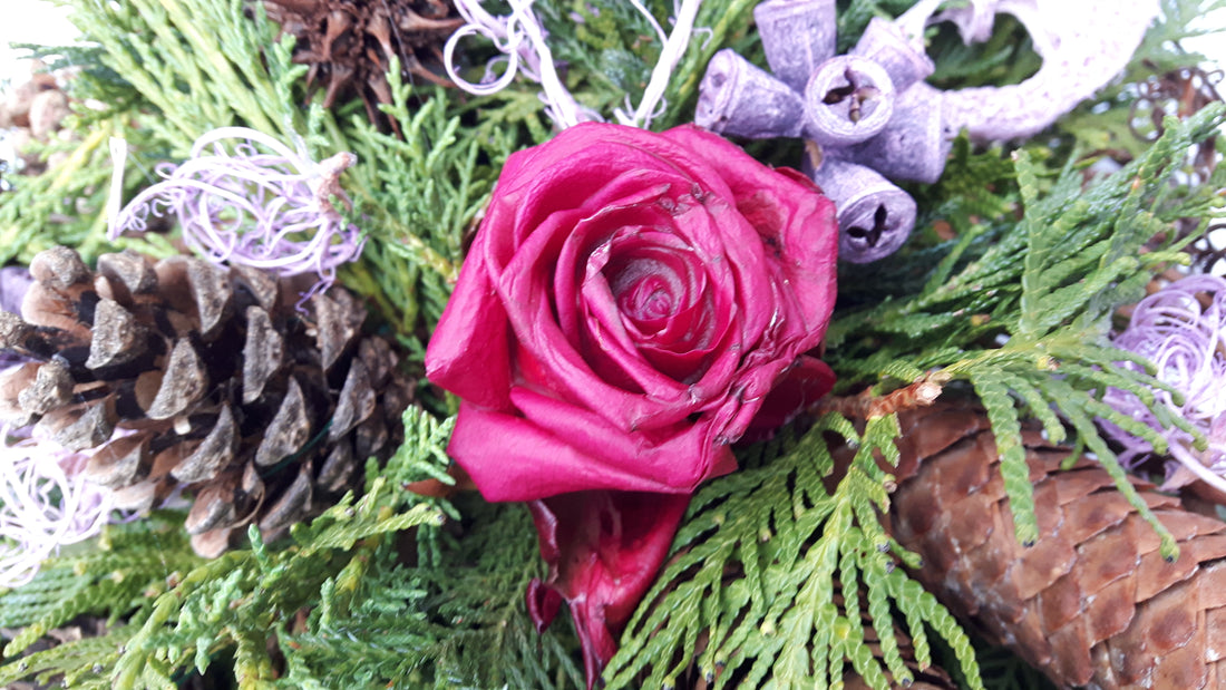 Gesteck Haltbar Winter als Herz 