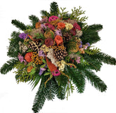 Gesteck mit Tanne  für Totensonntag und Allerheiligen - bunte Farben 