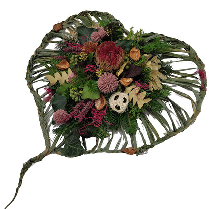 Gesteck Herz halbar für Friedhof Totensonntag in Rosa 