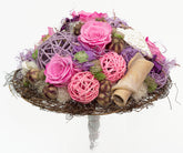 Trockenstrauß mit Naturmaterialien in rosa 