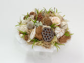 Trockenstrauß weiß mit Naturmaterialien
